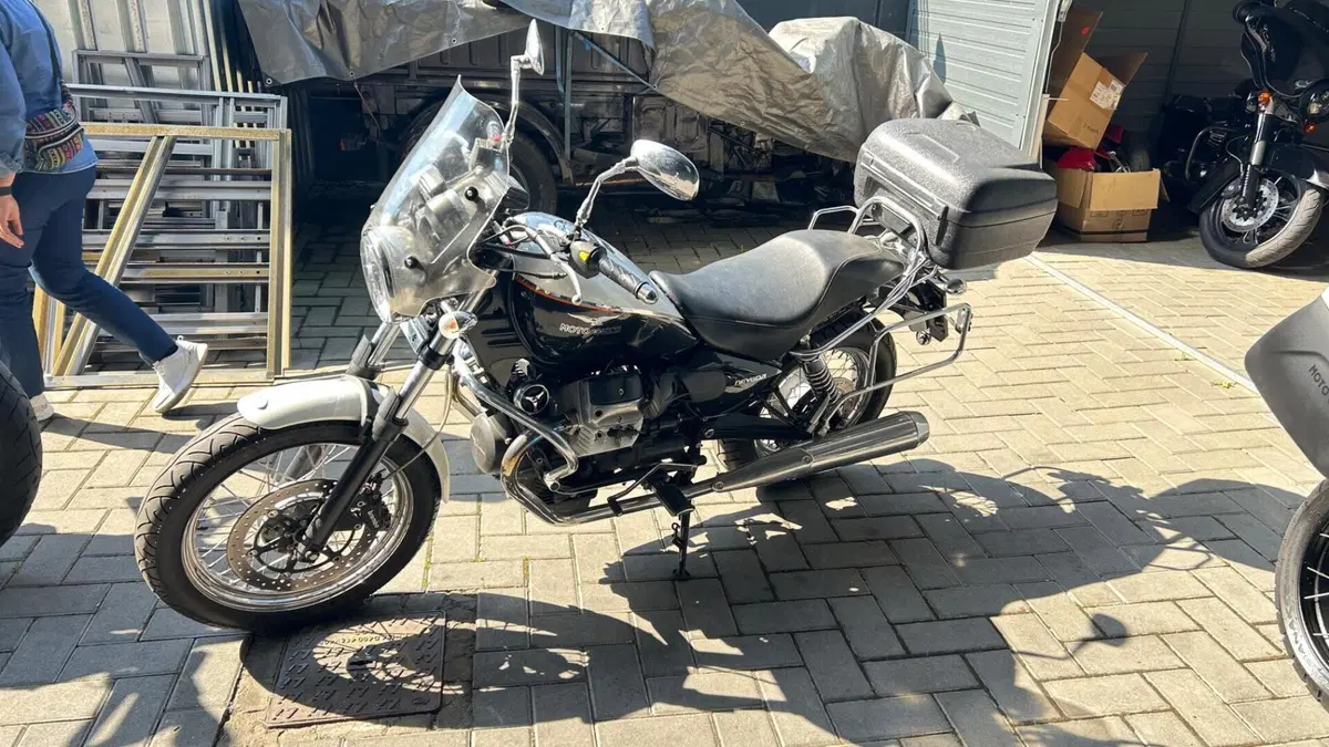 Moto Guzzi Nevada 750 Anniversario (2012 - 13)  (2)