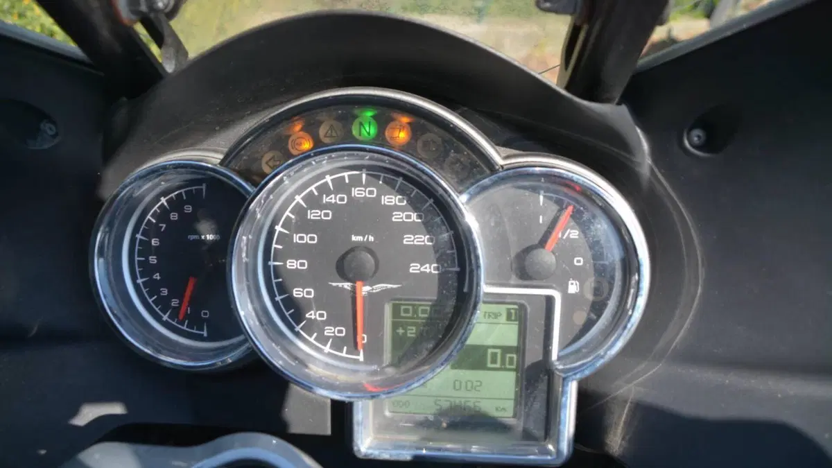 Moto Guzzi Norge 1200 (2006 - 10)  (2)