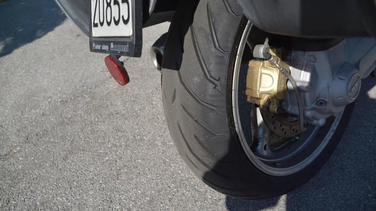 Moto Guzzi Norge 1200 (2006 - 10)  (5)