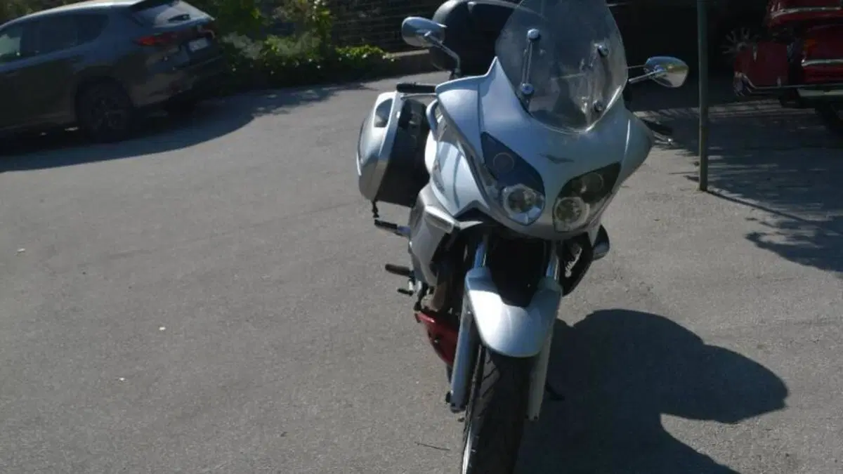 Moto Guzzi Norge 1200 (2006 - 10)  (9)