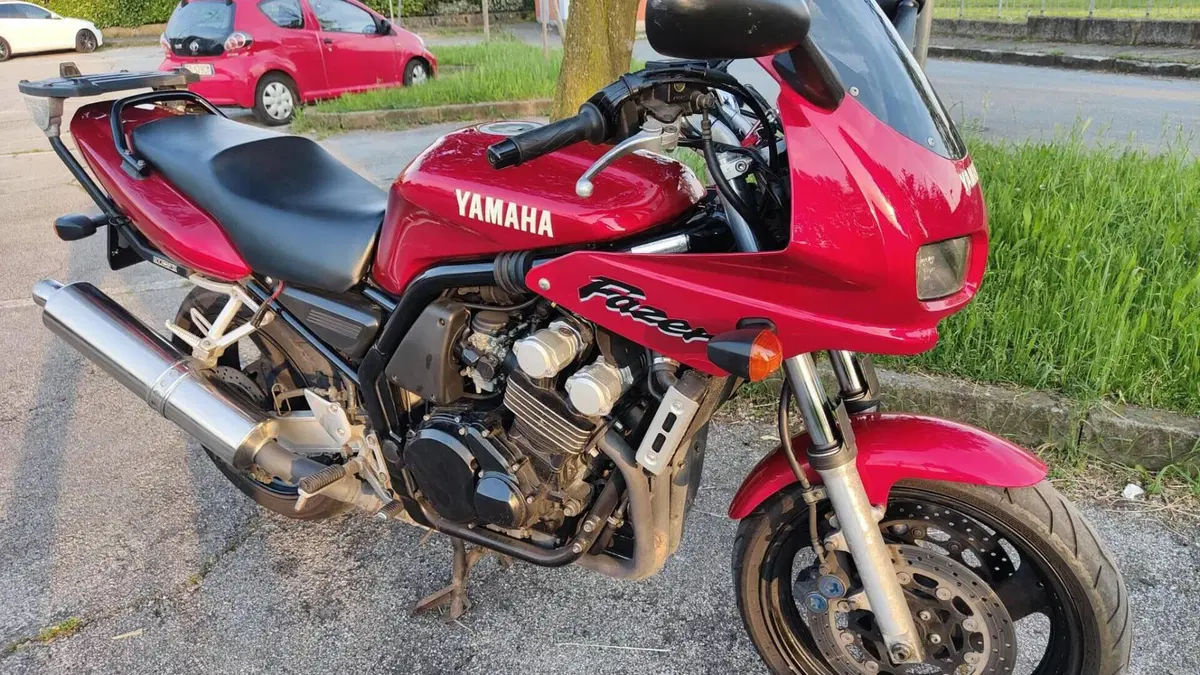 Yamaha   (2)
