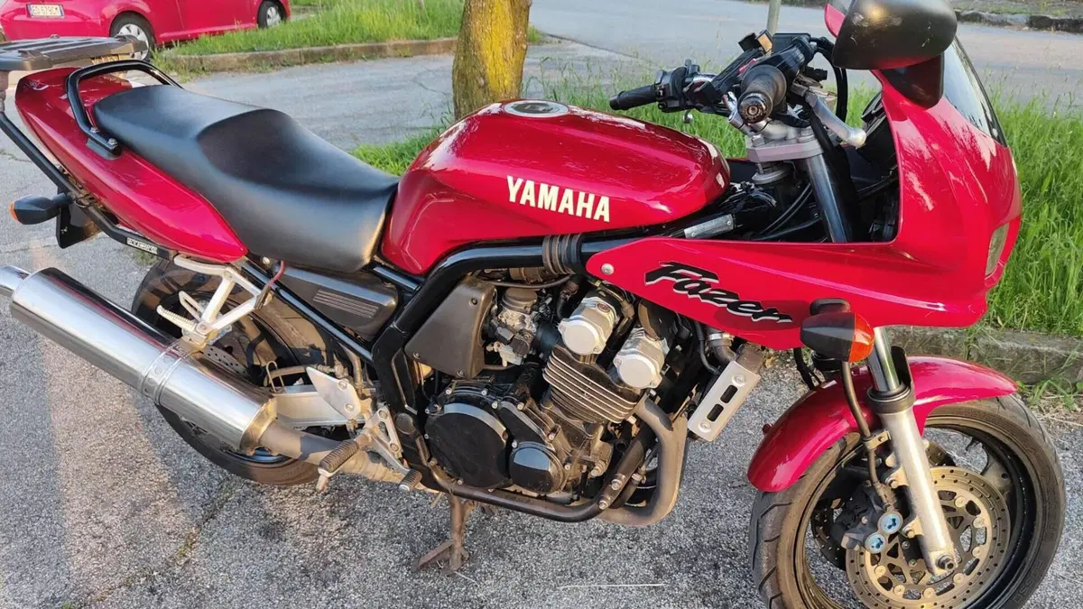 Yamaha   (4)