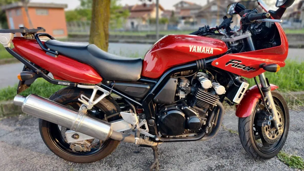 Yamaha   (6)