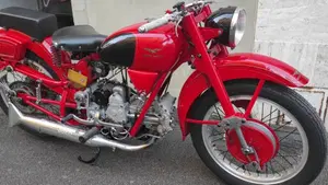 Moto Guzzi   (8)