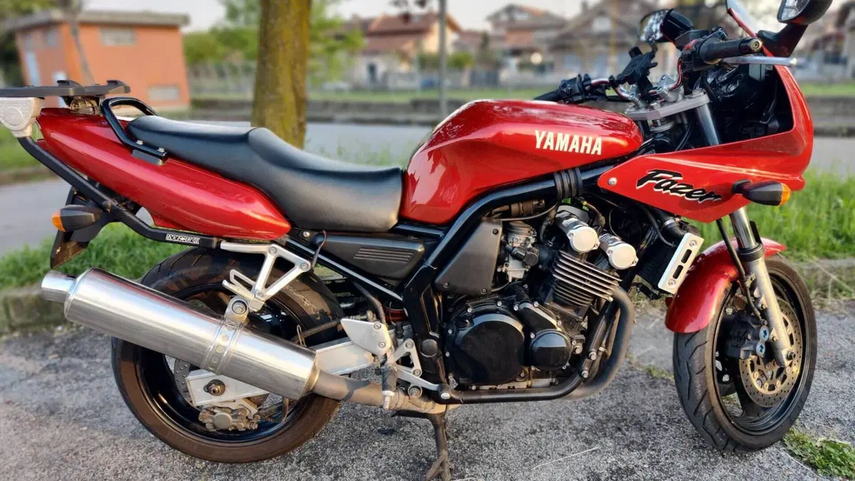 Yamaha   (10)