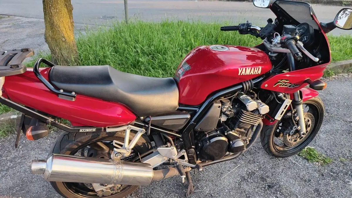 Yamaha   (11)