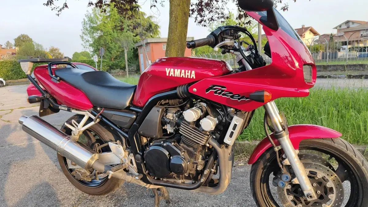 Yamaha   (13)
