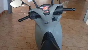 Honda SH 125i (2024 - 25)  (9)