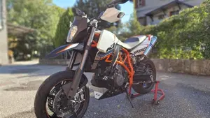 KTM 990 Supermoto R (2012 - 13)  (3)
