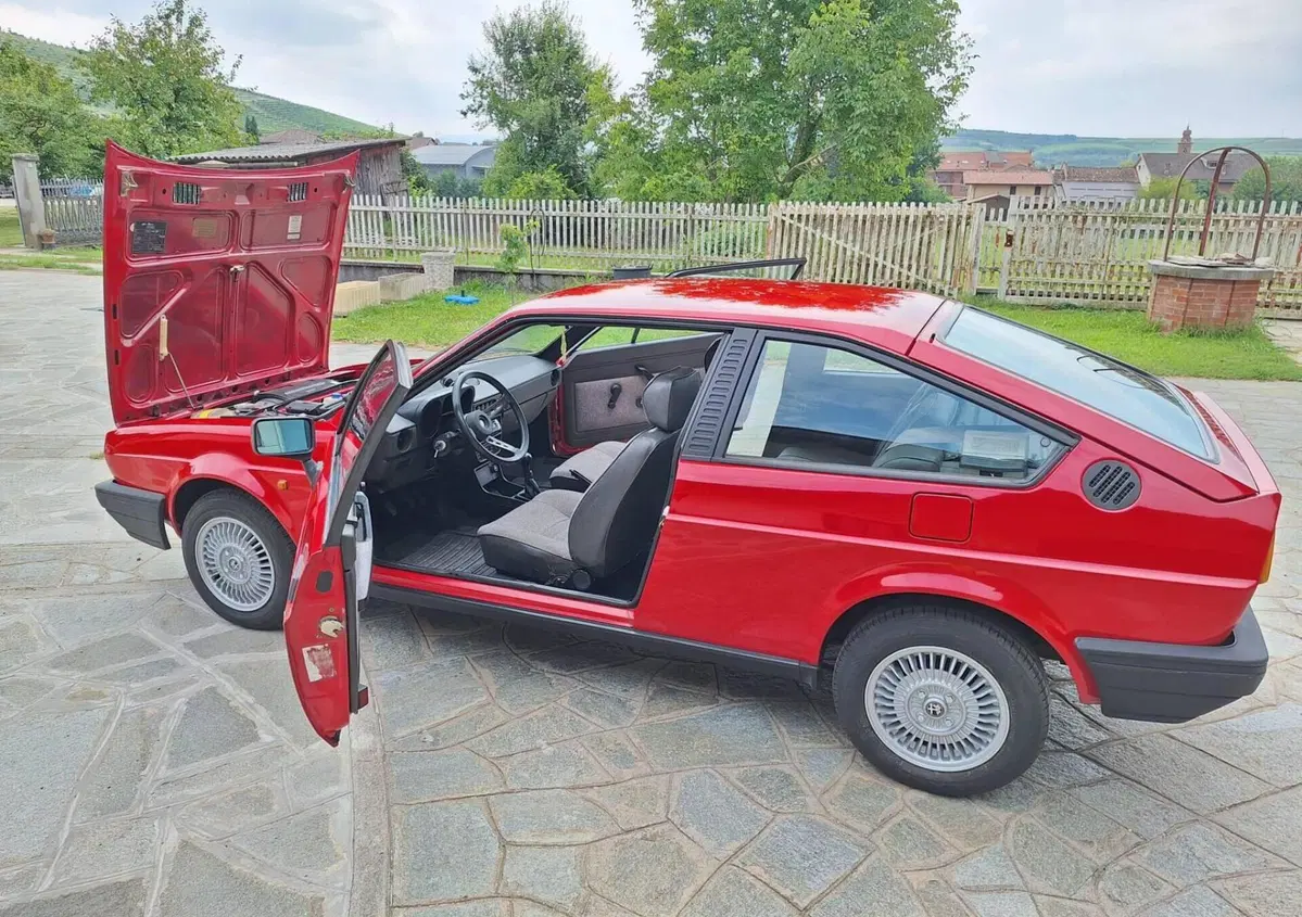 Alfa Romeo Sprint 1.3  (9)