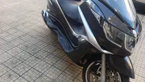 Piaggio X10 350 ie (2011 - 17)  (3)