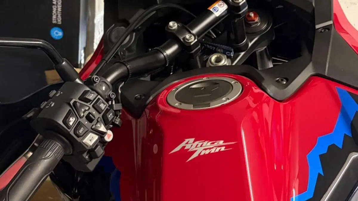 Honda Africa Twin CRF 1100L (2024 - 26)  (2)