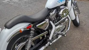 Harley-Davidson 883 Hugger (1992 - 93) - XLH  (3)