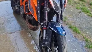 KTM 1290 Super Duke R (2021) 