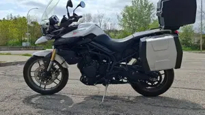 Triumph Tiger 800 ABS (2010 - 14)  (3)