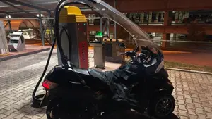 Piaggio MP3 LT 400 (2009 - 11)  (3)