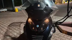 Piaggio MP3 LT 400 (2009 - 11)  (7)