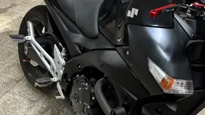 Suzuki GSR 600 (2006 - 11)  (2)