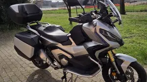 Honda X-ADV 750 DCT Travel (2021 - 24)  (2)