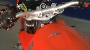 Triumph Street Triple R (2009 - 12)  (4)