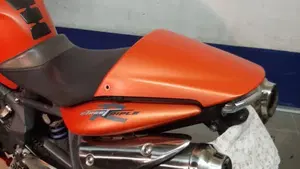 Triumph Street Triple R (2009 - 12)  (5)