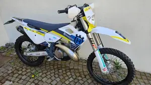 Husqvarna TE 300 (2024)  (5)