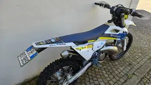 Husqvarna TE 300 (2024)  (6)