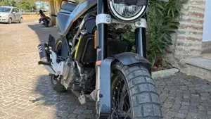 Husqvarna Svartpilen 125 (2021 - 23)  (3)