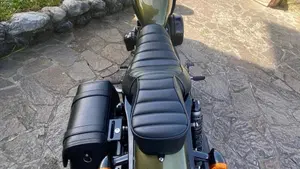 Harley-Davidson 883 Iron (2017 - 20) - XL 883N  (3)