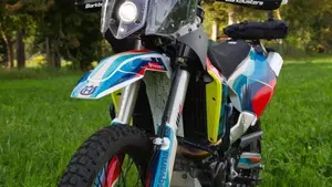 Husqvarna 701 Enduro (2020)  (2)