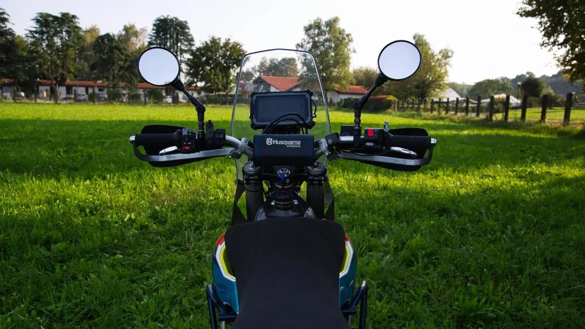 Husqvarna 701 Enduro (2020)  (4)