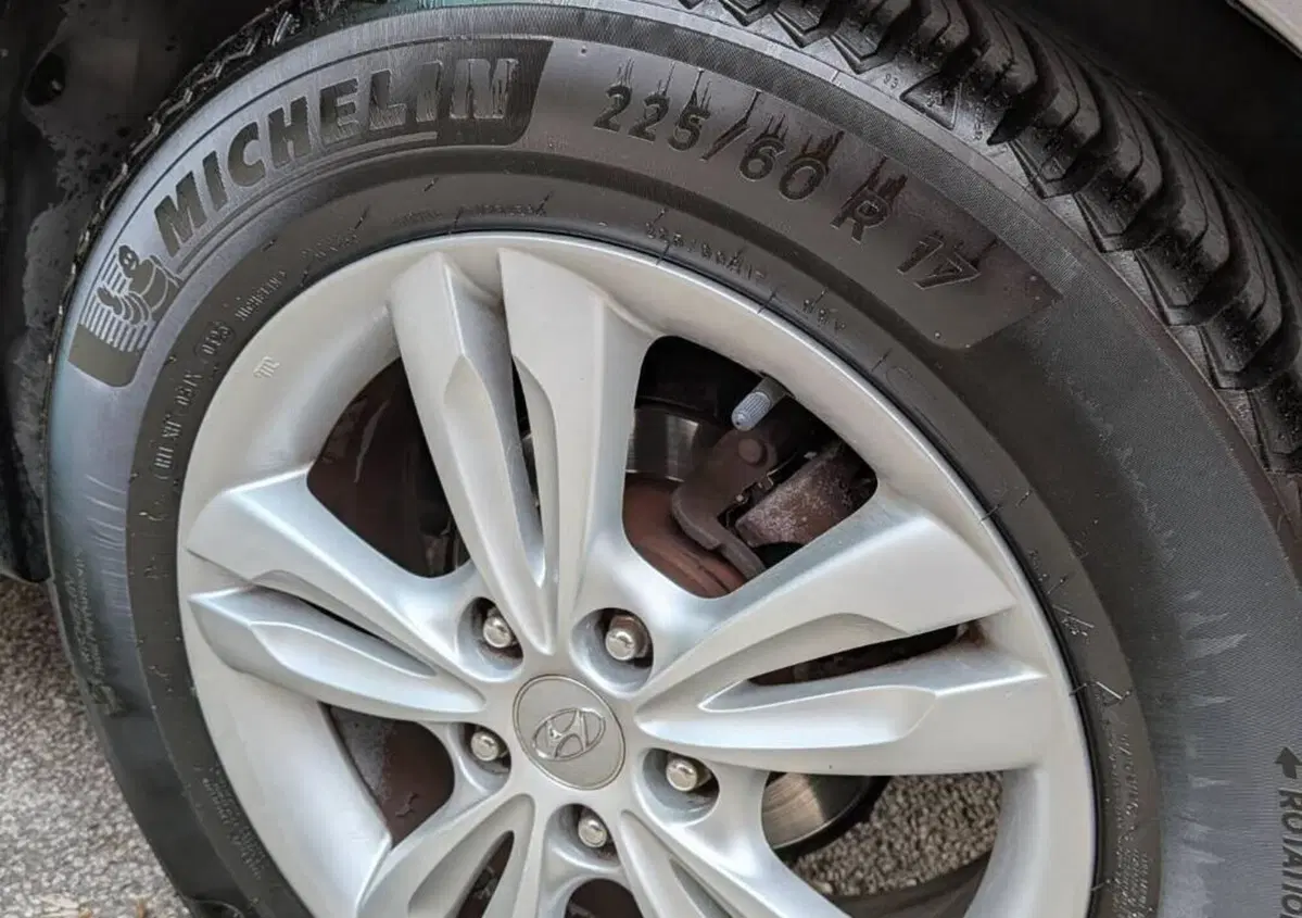 Hyundai ix35 2.0 16V 4WD Comfort (9)
