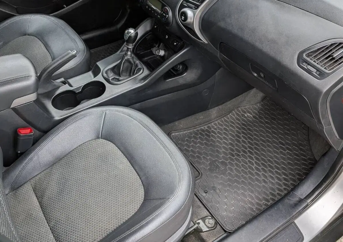 Hyundai ix35 2.0 16V 4WD Comfort (10)