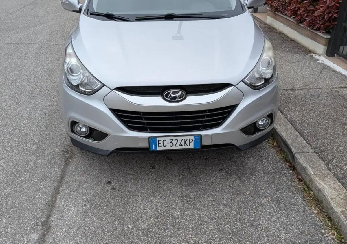 Hyundai ix35 2.0 16V 4WD Comfort (5)