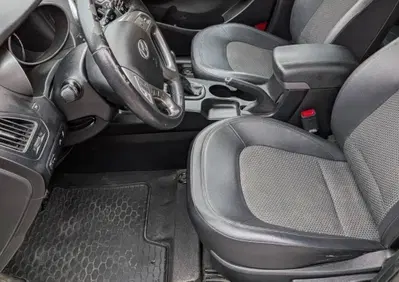 Hyundai ix35 2.0 16V 4WD Comfort (18)