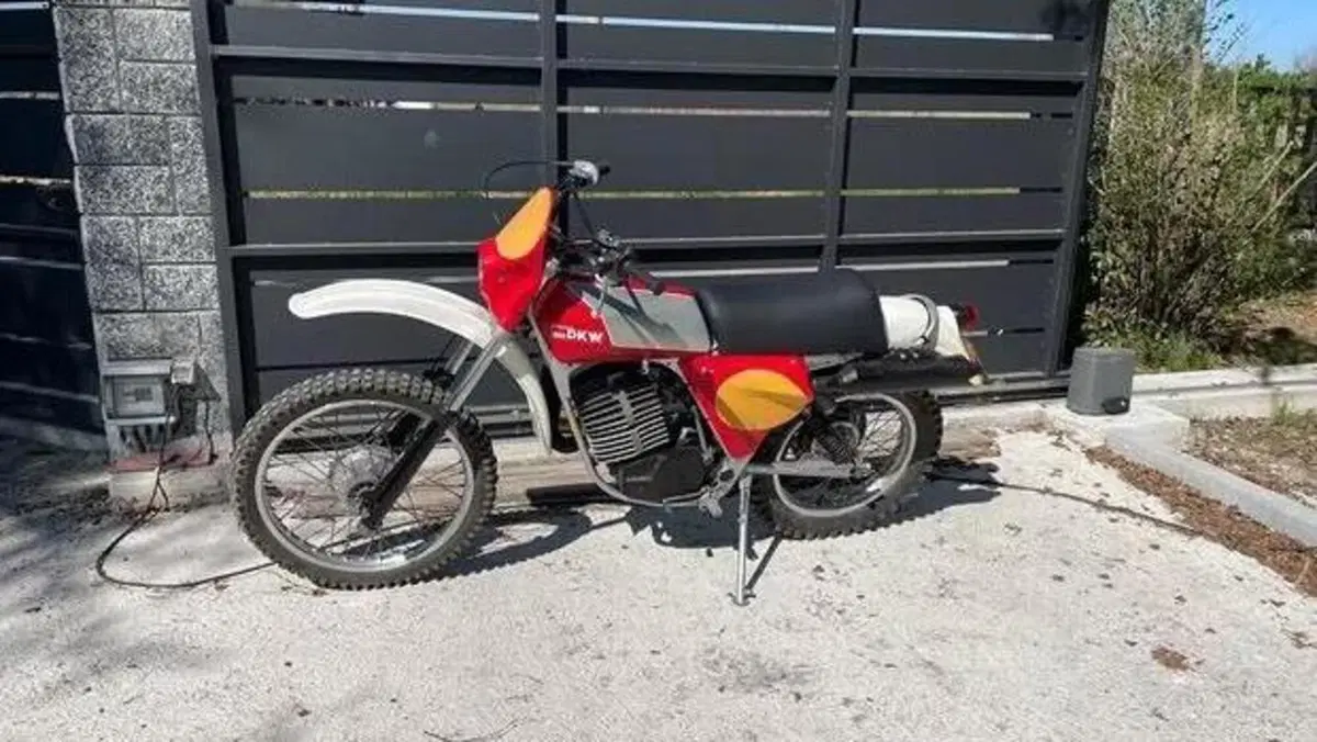 Dkw  