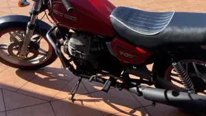 Moto Guzzi   (2)