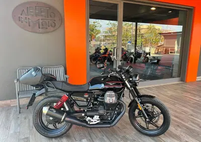Moto Guzzi V7 Stone Special Edition (2022 - 25) - Annuncio 9992382