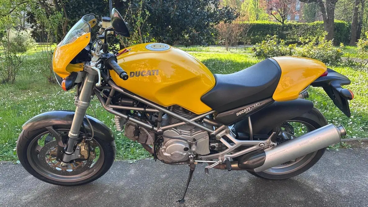 Ducati Monster 900 Special I.E. (1999 - 02) 