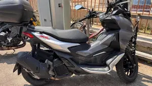 Aprilia SR GT 200 (2022 - 24) 