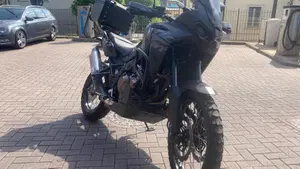 Honda Africa Twin CRF 1100L (2022 - 23)  (4)