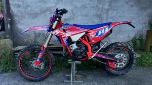 Betamotor RR 125 2T Enduro Race (2025)  (2)