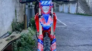 Betamotor RR 125 2T Enduro Race (2025)  (4)