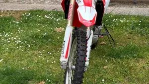 Honda CRF 250R (2017)  (4)