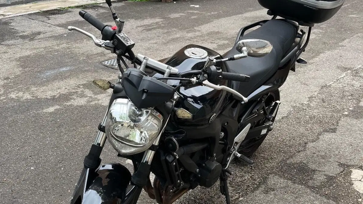 Yamaha FZ6 S2 (2007 - 11)  (2)