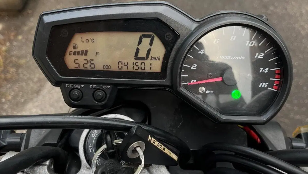 Yamaha FZ6 S2 (2007 - 11)  (4)