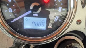 Triumph Bonneville T120 Black (2017 - 20)  (6)