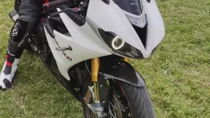Triumph Daytona 675 R ABS (2009 - 16) 