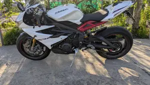 Triumph Daytona 675 R ABS (2009 - 16)  (2)