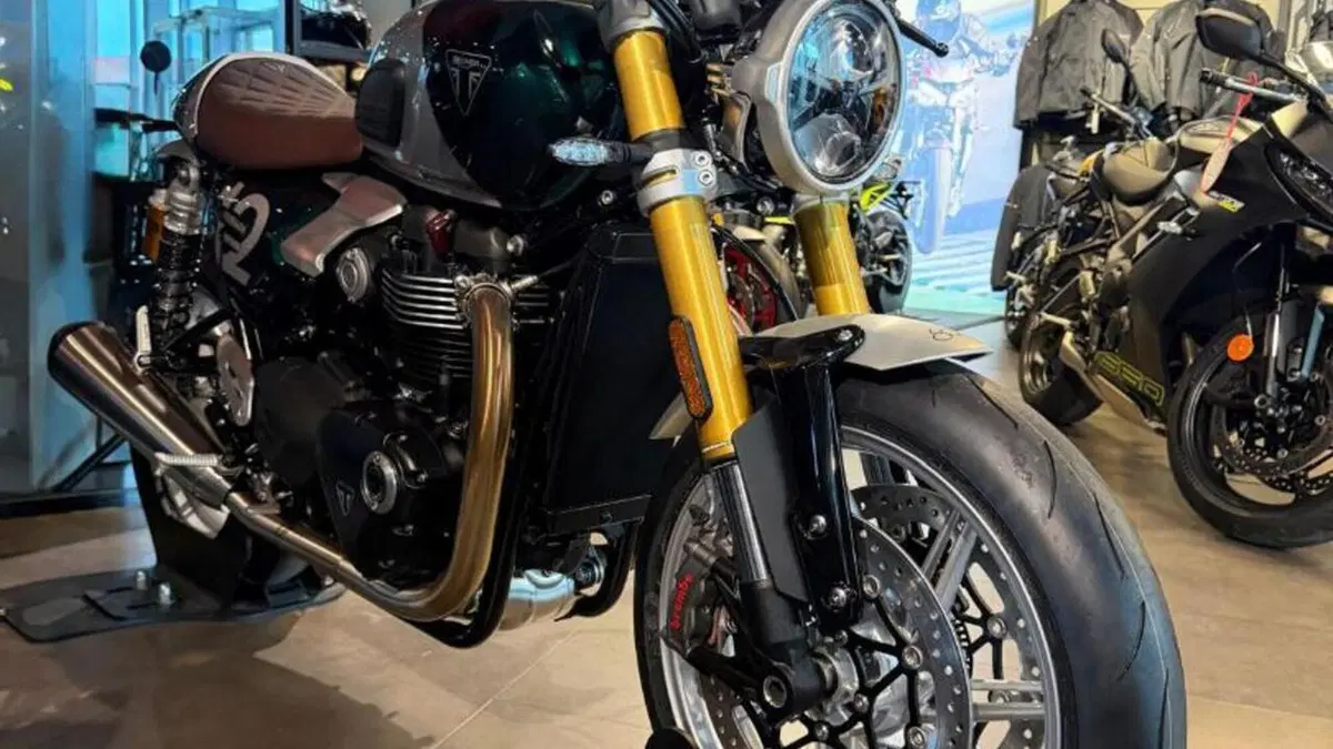 Triumph Speed Twin 1200 Cafe Racer Edition (2026)  (2)
